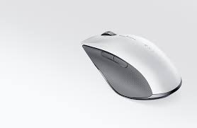 Razer Pro Click - Designed with Humanscale Wireless Mouse